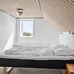Six-bedroom In Hébergement de vacances *