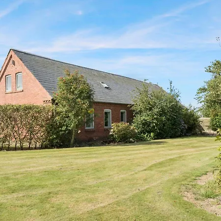 Six-bedroom In *