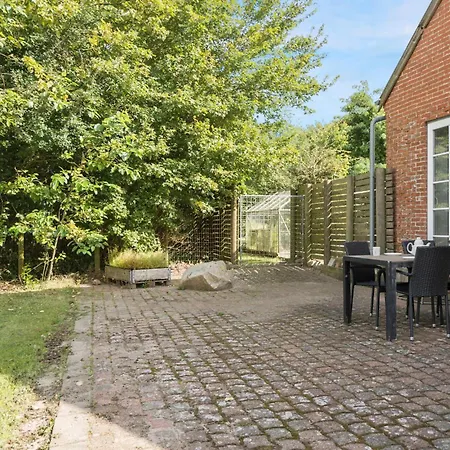Six-bedroom In * Thyholm