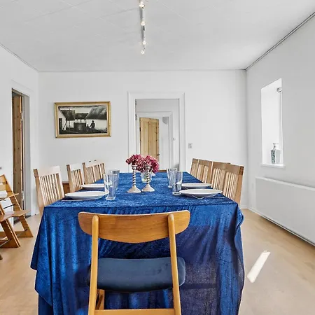 Six-bedroom In * Thyholm