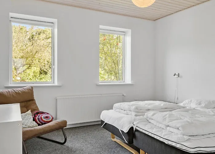 Six-bedroom In